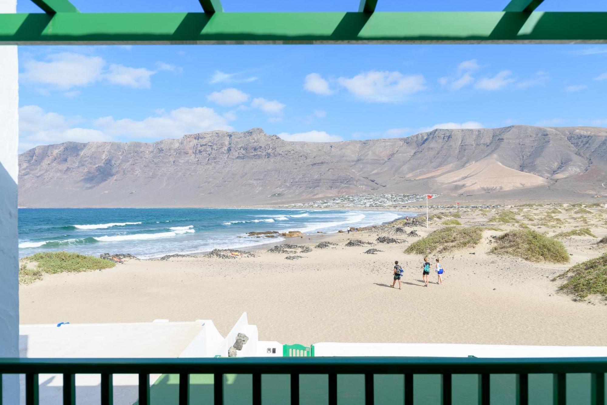 Famara Caracolillos, La Casa Bagian luar foto