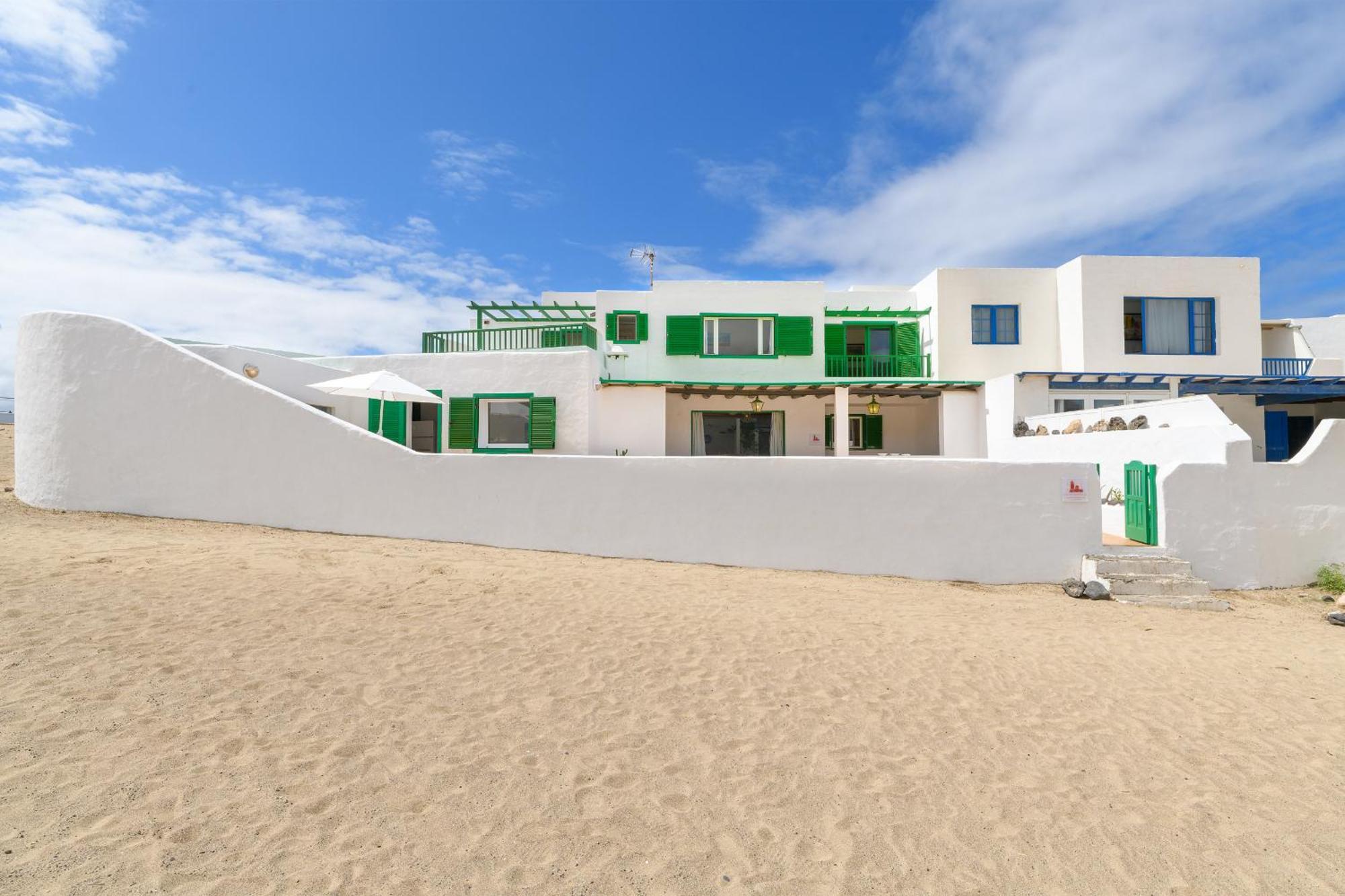 Famara Caracolillos, La Casa Bagian luar foto