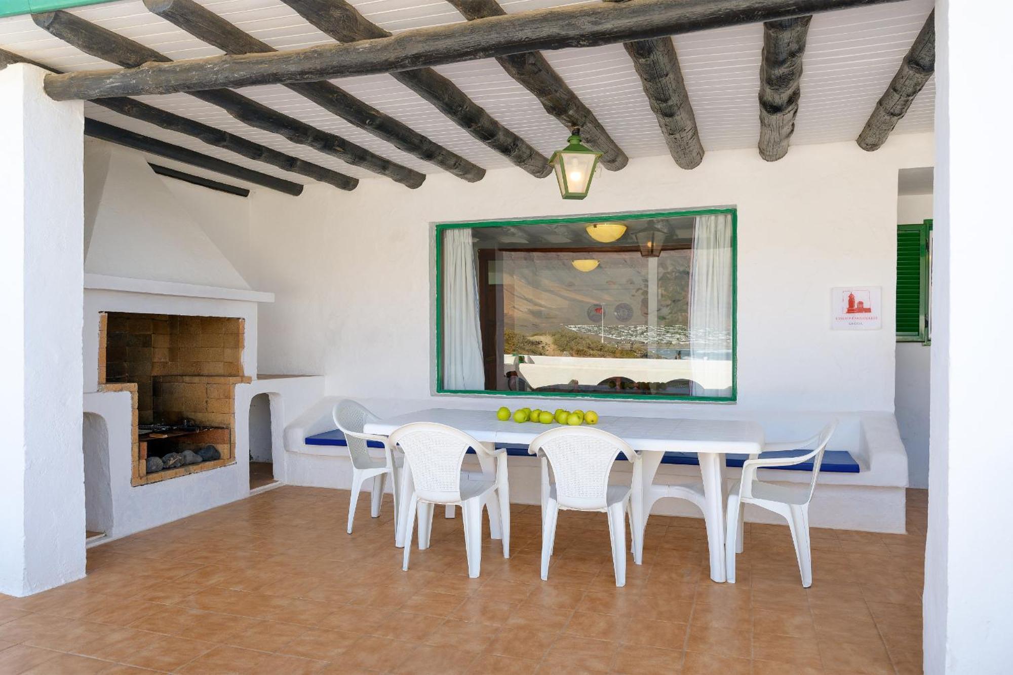 Famara Caracolillos, La Casa Bagian luar foto